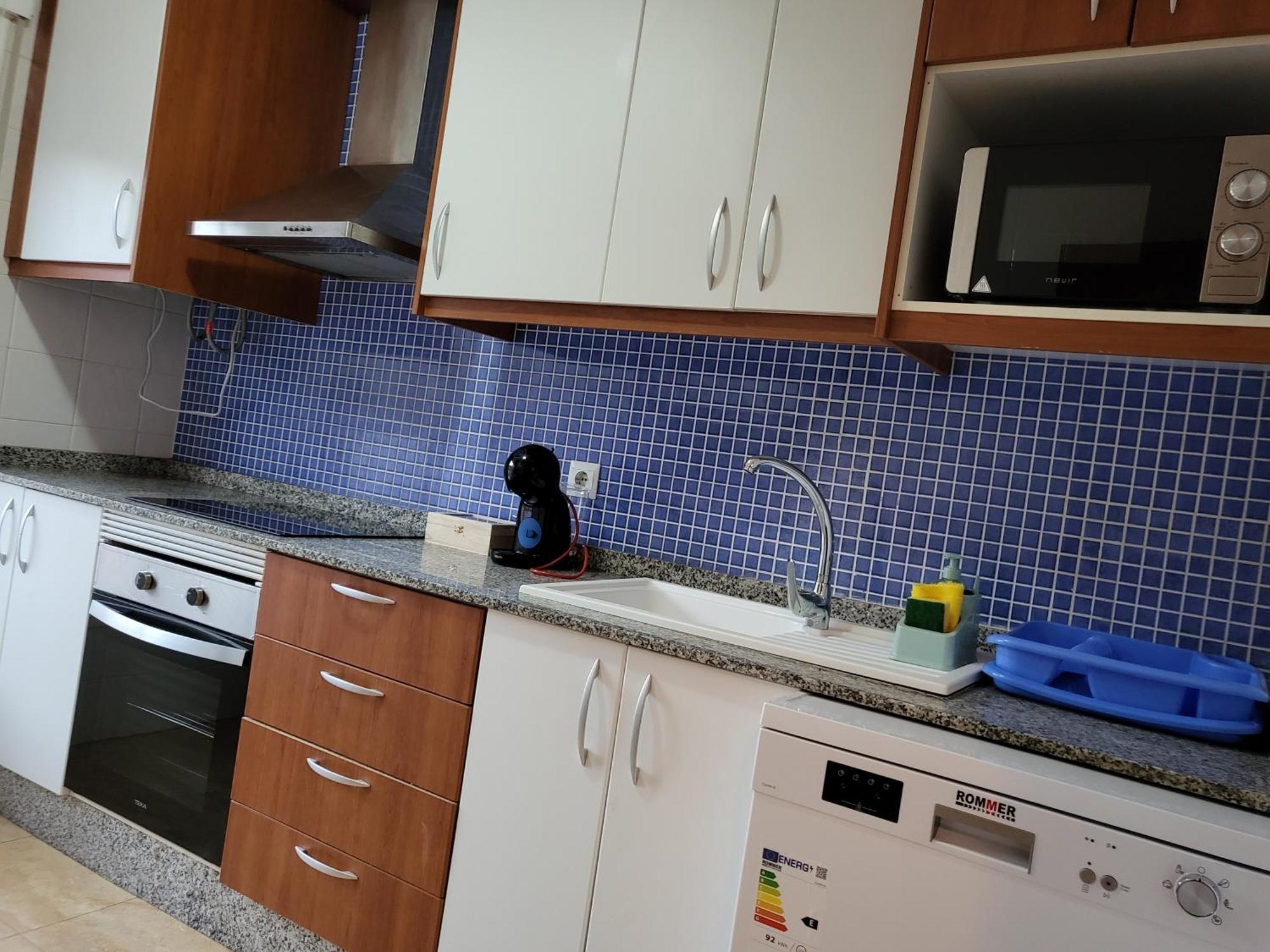 ¡precioso Con Fantasticas Vistas En Al-andalus Thalassa! Apartment